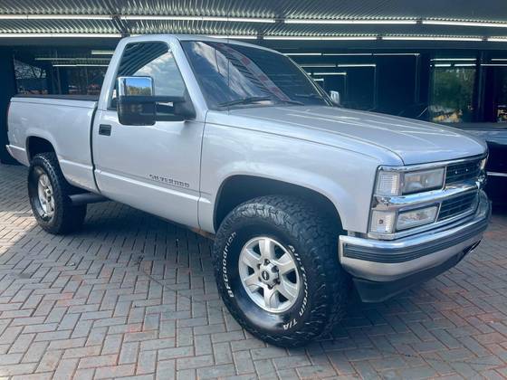 CHEVROLET SILVERADO 4.1 4X2 CS 18V DIESEL 2P MANUAL CHEVROLET SILVERADO 4.1 4X2 CS 18V DIESEL 2P MANUAL